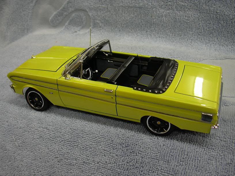 64FordFalconconvertible10.jpg