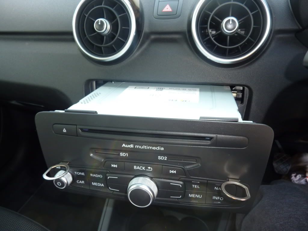 Anyone upgraded their stereo aftermarket? | Audi A1 Forum