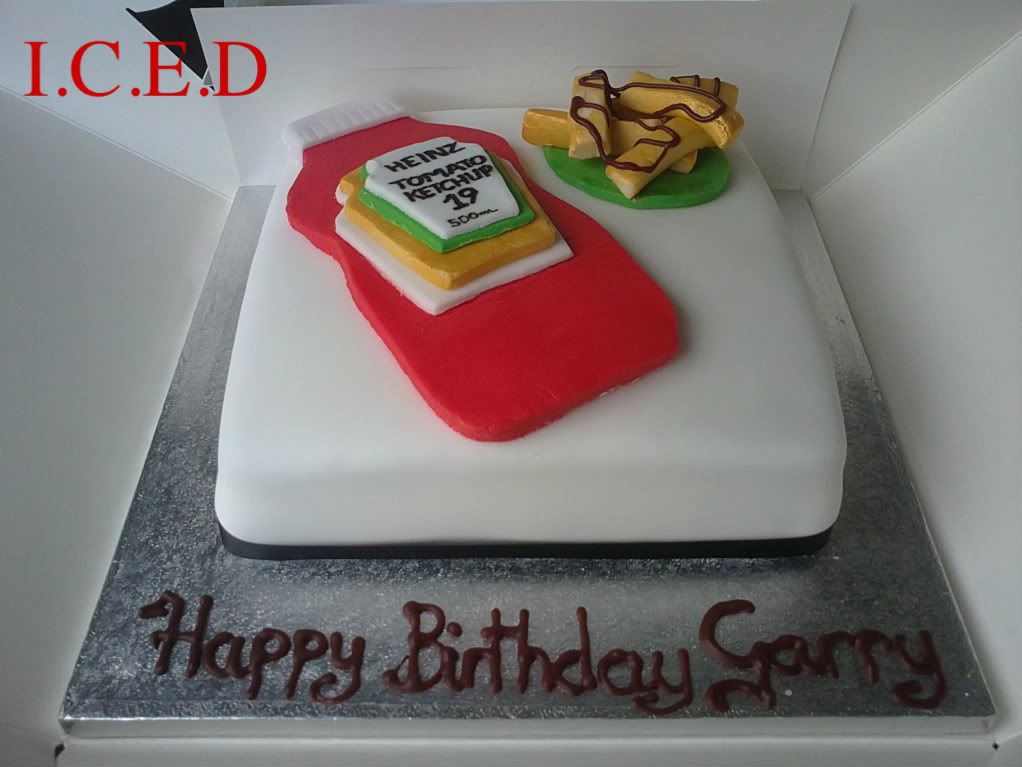 Heinz Ketchup Bottle Cake. Photo by ICEDCakes Photobucket
