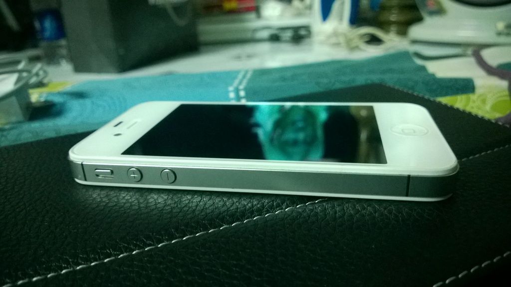 Bán 4s trắng 32gb 98% world nguyên zin đẹp long lanh