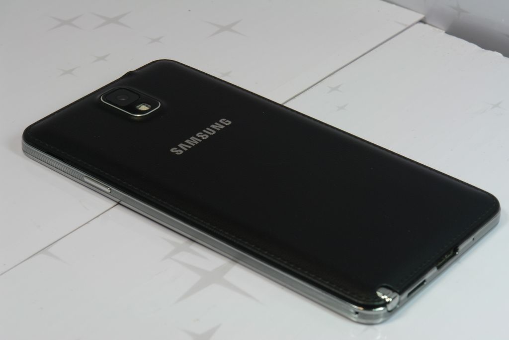 Samsung Galaxy Note 3 N900 Gold edition - 3