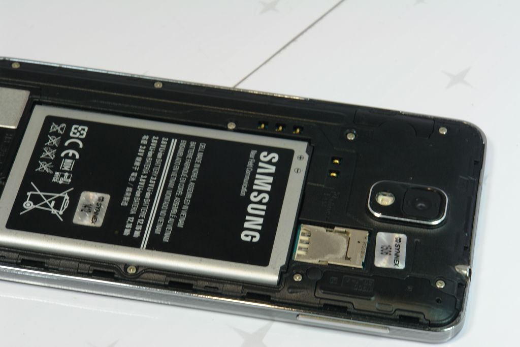 Samsung Galaxy Note 3 N900 Gold edition - 2