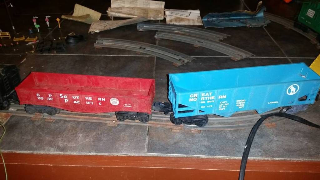 lionel thunderball freight train set