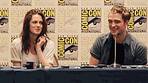 http://i1140.photobucket.com/albums/n580/drowninit1/gifs/RKCC11Krishairtwirl.gif