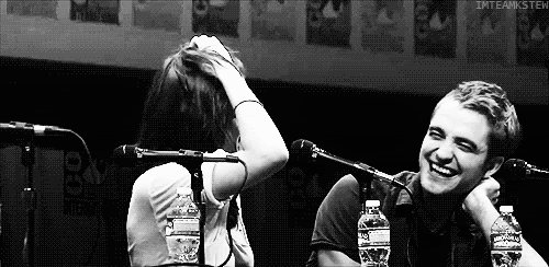 http://i1140.photobucket.com/albums/n580/drowninit1/gifs/RKCC11gigglyBW.gif